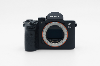 SONY α7 III