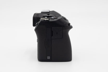 OM SYSTEM OM-1 ボディ